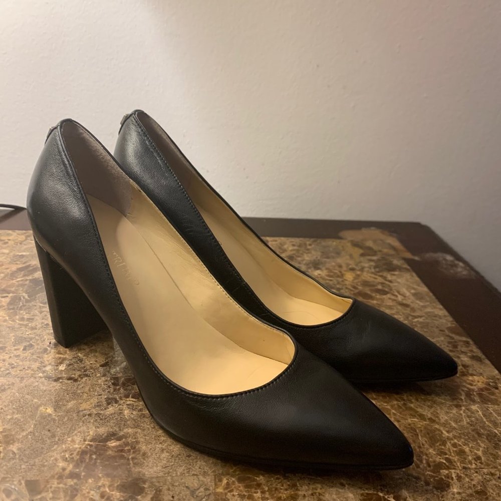 Ivanka Trump Black Pump